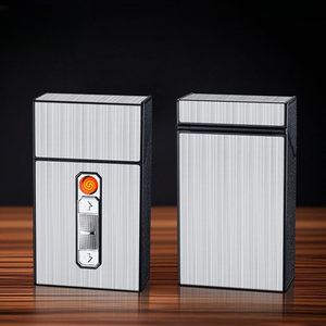 <span class=keywords><strong>Portasigarette</strong></span> in Metallo Impermeabile Portatile con <span class=keywords><strong>Accendino</strong></span>, Design Moderno Quadrato, Chiusura a Scatto, Personalizzazione all'Ingrosso, Produttore - Product Image 4