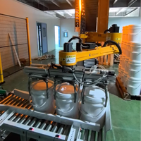 Robot de palettisation industriel de type colonne, machine de palettisation automatique de seaux en plastique avec pince multi-têtes pour ligne de convoyage