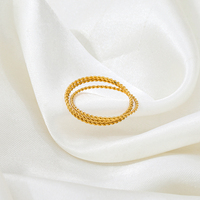 Fenny 18K Plaqué Or Corde Torsadée Permanente Trois Cercle Croix Anneau Non Ternir En Acier Inoxydable En Gros Bijoux