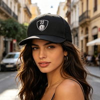 Casquettes trucker snapback 6 panneaux 100% coton à visière incurvée avec logo brodé et dos en maille respirante pour le sport