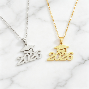 Collar con Colgante de <span class=keywords><strong>Gorra</strong></span> de Graduación 2026, Minimalista, Impermeable, de Acero Inoxidable Antideslustre, en Oro y Plata, para Graduados - Product Image 5