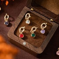 Vêtements de bureau en gros, non toxiques, style tendance, durables, design de niche, élégants, luxe léger, petit MOQ, bijoux de luxe léger Planet