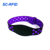 Gelang Pintar RFID 125kHz/13.56MHz dengan Kartu Nama & Kartu Keanggotaan Silikon yang Dapat Disesuaikan Tahan Air untuk Kolam Renang