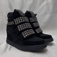 Baskets montantes compensées noires pour femme, style rock gothique, à clous, avec fermeture Velcro et talon compensé invisible