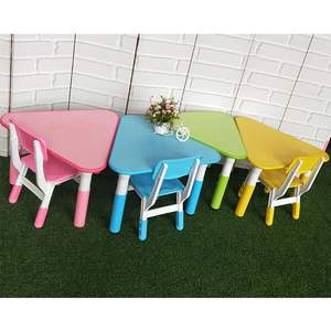 Meubles de crèche pour bébé Moetry <span class=keywords><strong>pas</strong></span> chers, table triangulaire en bois pour centre de garde d'enfants - Product Image 4