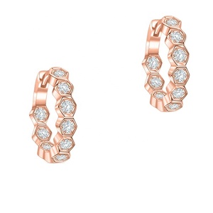Petites boucles d'oreilles créoles en laiton doré pour bébé fille, motif ruche avec zircon, design tendance - Product Image 4