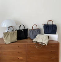 Sac fourre-tout en nylon imperméable et durable de luxe Sac à bandoulière léger de grande capacité pour femme