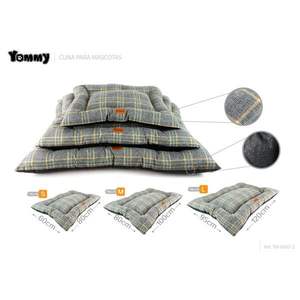 Set di Tre Pezzi in Lino Grigio a Quadretti per Lettini per Cani - Product Image 1