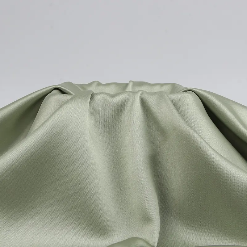 Kain satin sutra untuk pakaian gaun lapisan kain tekstil bahan mentah produsen 100 kain satin elastis poliester