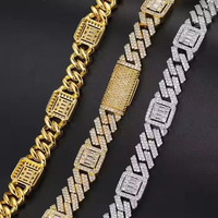 Bracelet en diamant créé en laboratoire de fabrication indienne avec des pierres rondes et émeraudes, bijoux élégants exportés pour les acheteurs en gros