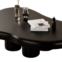 Table basse en bois moderne et irrégulière - Meuble de salon durable et mobile