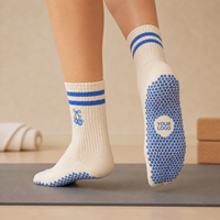 Chaussettes de yoga antidérapantes pour femmes, mi-mollet, pour Pilates et Barre, chaussettes de sport athlétiques antidérapantes pour l'entraînement en intérieur