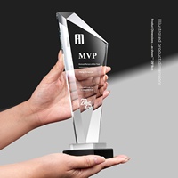 Trophée en cristal personnalisé en forme de lame, conçu sur mesure pour la reconnaissance des employés exceptionnels, commémoratif du championnat