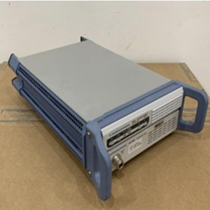 New Rohde & Schwarz SGT100A High Accuracy RF Generator 80 MHz-6 GHz with 1 Year Warranty - Product Image 4