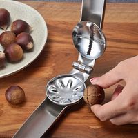 Vente en gros Casse-noix rapide Outils de cuisine Pince à châtaignes Pince à noyer Casse-noix en acier inoxydable