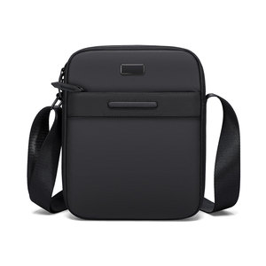 Bolsa Transversal Pequena Impermeável de Poliéster 2.5L com Logotipo Personalizado para Uso Diário Masculina - Product Image 1