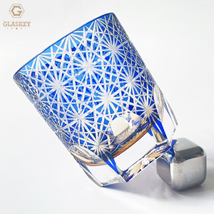 Edo Kiriko Blue Daisy Verre à <span class=keywords><strong>whisky</strong></span> en cristal fait à la main Gobelet à <span class=keywords><strong>whisky</strong></span> Style rétro Tasse à boire Edo Kiriko Verre à <span class=keywords><strong>whisky</strong></span> - Product Image 1