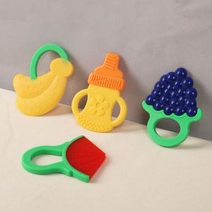 <span class=keywords><strong>Mordedor</strong></span> de silicona al por mayor para bebés, con forma de sandía y biberón, accesorio de toalla para la saliva, para 0-24 meses - Product Image 1