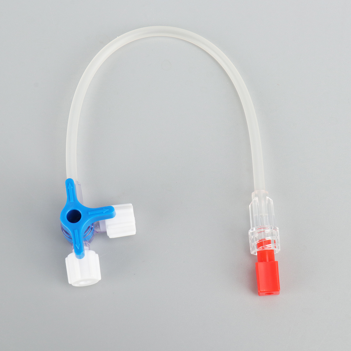 Tubo de extensión de 3 vías con llave de cierre médica desechable de China