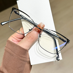 Venta caliente Blue Light Blocking Cat Eye Frame Moda Mujer Square Metal Anti Blue Light Eyeglasses Frame - Product Image 6