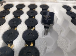 Giappone originale nuovissimo Sakae 22HPM-10 1K 2K 5K 10K 20K 50K 100 ohm 200 ohm 500 ohm potenziometro avvolto filo Multi bobina - Product Image 2