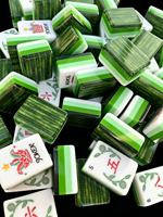 En stock : Ensemble de Mahjong américain en acrylique vert texturé bambou, 160 tuiles, motif floral, kit de jeu de luxe, cadeau de fêtes
