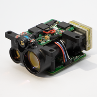 Module de télémétrie laser industriel EYOUNG EFC-2000A 1535 nm Erbium-Glass, portée de 3500 m, indice de protection IP67, interface RS422/TTL, 1Hz~5Hz