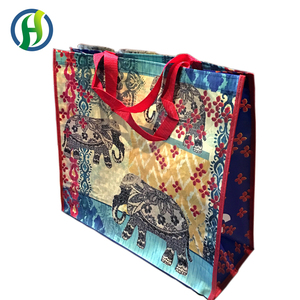 Sac fourre-tout réutilisable extra large en non-tissé avec motif animalier, poignées en corde rouge, fermeture personnalisée, pour le shopping - Product Image 4