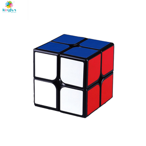Rompecabezas Educativo DIY - Cubo Mágico de Velocidad 3x3, Juguete Antiestrés de Plástico Brillante para Niños y Adultos, Juego para Viajes - Product Image 2