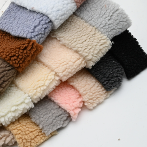 Boules de coton extra épaisses Grande laine d'agneau Textile de maison Jouets Sac à vêtements Tissu en peluche - Product Image 1