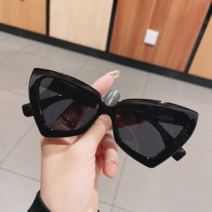 Nouvelles Lunettes de Soleil de Luxe 2025 pour Hommes et Femmes, Style Vintage Oversize, Monture Œil de Chat, Personnalisables avec Logo, Tendance et Abordables - Product Image 2