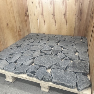 بلاط جرانيت طبيعي رمادي داكن صديق للبيئة، أحجار مكعبة مصقولة عصرية للممرات والفناء والحدائق - Product Image 3