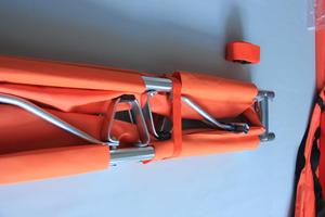 Camillas plegables de aleación de aluminio con ruedas para emergencias, camisones duraderos para rescate de personas - Product Image 4