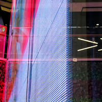 Module d'écran LED transparent 8K couleur personnalisé pour fenêtre, maille lumineuse 5000 cd, pour extérieur (bar/plafond), garantie 1 an, intégré
