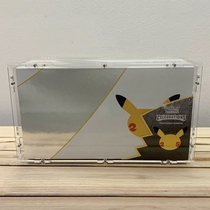Vitrine de présentation autoportante en acrylique haute transparence pré-assemblée pour cartes, figurines et jeux, avec hauteur d'étagère personnalisable, style décontracté/classique - Product Image 4