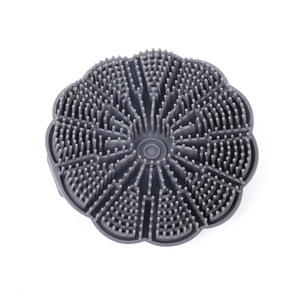 Brosse de bain en silicone en forme de fleur, double usage, brosse exfoliante pour le corps, brosse de douche douce en silicone pour le nettoyage du corps - Product Image 5