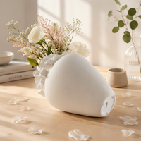 Vase en porcelaine blanche moderne de luxe ARM LVG, bord festonné 3D, récipient à fleurs en céramique sculpturale, finition mate, décoration d'intérieur, objet d'art
