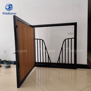 투명 아크릴 대나무 패널과 안티 녹 스틸 V-요크 그릴 말 헛간 창 편안한 마구간을위한 신뢰할 수있는 힌지 프레임 - Product Image 3