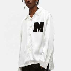 Camisa de satén de manga larga informal personalizada para hombre para ropa de calle bordado transpirable y sostenible de manga larga para primavera - Product Image 4