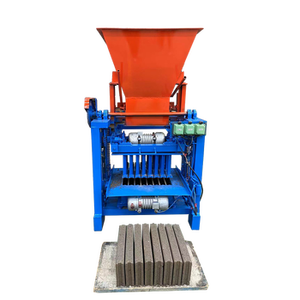 Petite machine portable de fabrication de briques en argile pour la production de blocs creux en ciment et de pavés - Product Image 4