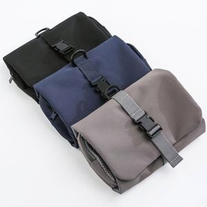 Sac de toilette pliable de grande capacité de style japonais pour les voyages en plein air, en polyester, avec pochette amovible, pour promotion - Product Image 3