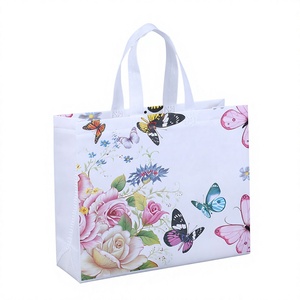 Sac fourre-tout réutilisable et écologique en non-tissé laminé avec poignées en ruban, personnalisé avec logo de marque sérigraphié, idéal pour un usage quotidien - Product Image 3