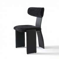 Chaise de salle à manger en cuir haut de gamme, style moderne, luxe léger, avec structure en fer, pour la maison, l'appartement, la villa.