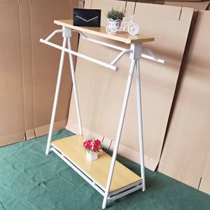 Porte-vêtements double rangée de style rétro, à suspendre sur le côté, sur pied, pour l'affichage et le rangement des vêtements pour hommes, femmes et enfants en magasin - Product Image 5