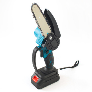Mini tronçonneuse sans fil, scie à chaîne électrique de 6 pouces avec 2 batteries rechargeables, scie portative pour la coupe du bois - Product Image 4