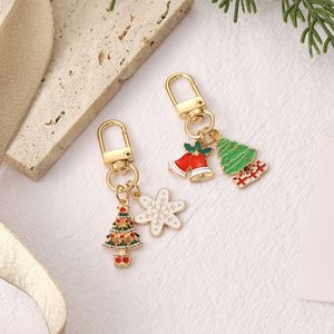 Özel Logo desen promosyon hediye popüler güzel noel noel emaye ağacı Santa anahtar zincirleri - Product Image 4