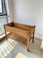 Kotak penanam kayu Cedar kontemporer besar kaki persegi buatan tangan ramah lingkungan untuk perlengkapan tempat tidur taman luar ruangan sayuran herbal