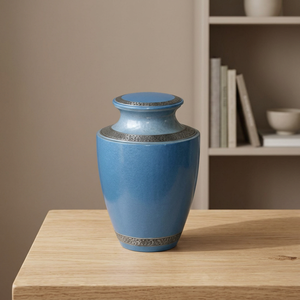 Urne funéraire en laiton pour cendres humaines, style européen moderne fait main, vase commémoratif - Artisanat indien, 200-220 cm³ - Product Image 1
