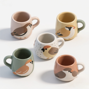 Nuovo! Tazza in Ceramica Brambling 12OZ - Design Uccello Dipinto a Mano, Petto e Ali Arancioni, Adatta al Microonde - Product Image 2