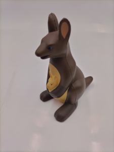 Balle <span class=keywords><strong>anti</strong></span>-<span class=keywords><strong>stress</strong></span> kangourou en mousse PU à remontée lente, design de dessin animé personnalisé, jouet à presser amusant - Product Image 3